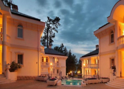 Отдых за 1,7 миллиона за неделю предлагают в отеле Сочи