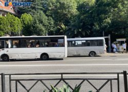 Контроль за безбилетными пассажирами в автобусах усилили в Сочи