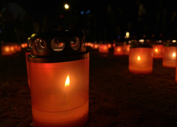 В Сочи моряки возложили венок памяти на воды Чёрного моря