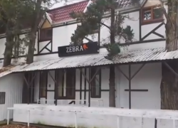 Хостел Сочи отключили от канализации из-за долгов