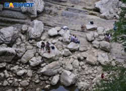Из-за сильной жары в Сочи пересохли водопады