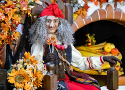 В Сочи Парке ищут Бабу Ягу с зарплатой в 250 тысяч рублей