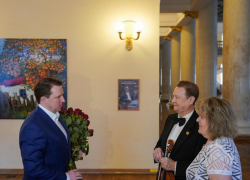 Мэр города Сочи поздравил пару с "золотой" свадьбой