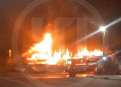 Сильный пожар уничтожил кафе в Сочи