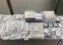 Пассажир из ОАЭ пытался незаконно провезти в Сочи более тысячи стоматологических инструментов