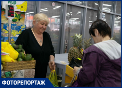 «Цены абсолютно одинаковые везде»: корреспондент «Блокнота» проинспектировал сочинские ярмарки