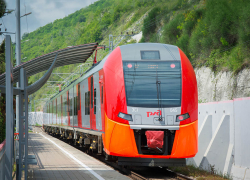 Пассажиры поездов до конца мая едут в Сочи со скидкой