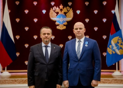 Орденом Почета наградили директора аэропорта Сочи