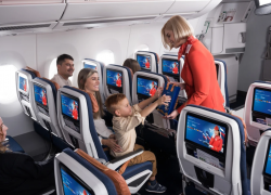 Планшеты детям, родителям радость: "Аэрофлот" устраивает благотворительный рейс из Москвы в Сочи