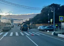 Переходившая дорогу по «зебре» 74-летняя пенсионерка погибла под колесами иномарки в Сочи