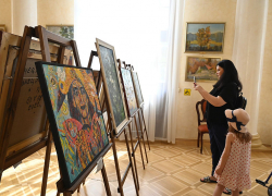 Живописные творцы Сочи участвуют в благотворительной акции 