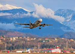 Аэропорт Сочи начал принимать рейсы