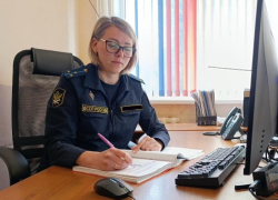 Дачнику, который поставил на участке забор, перекрыв соседке проход, запретили покидать Россию