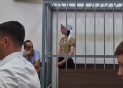 Суд Сочи отправил под стражу продавцов «убийственной чачи»