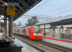 Из-за матча по футболу России с Чили, увеличат количество электричек из Сочи