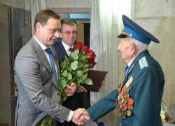 Ветерану ВОВ Николаю Рудометкину вручили знак «Почетный гражданин города Сочи»