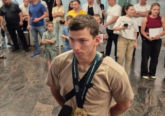 В аэропорту Сочи встретили чемпиона мира по дзюдо Тимура Арбузова