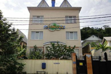 Бронирование номеров в гостевом доме «Летняя».