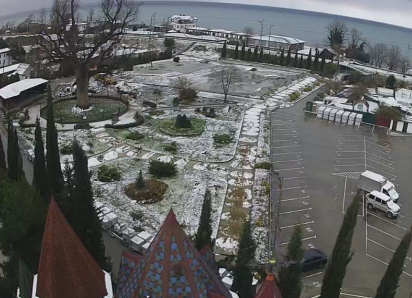 Снег выпал в прибрежной части Сочи