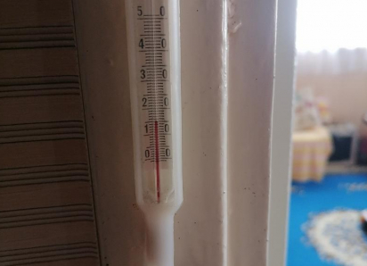 «В квартире +15, мерзнем»: мэра Сочи одолели жалобами из-за преждевременного отключения отопления