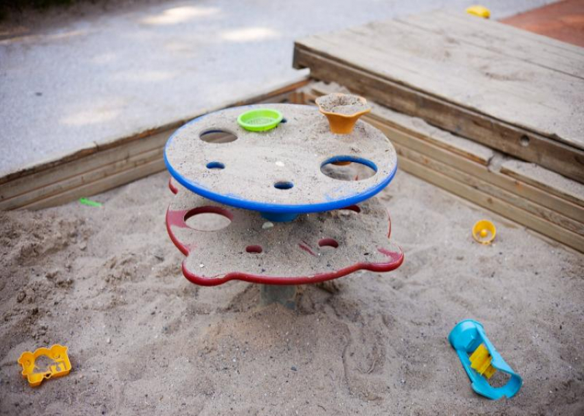 Обломки беспилотника ВСУ повредили детский сад в Сочи