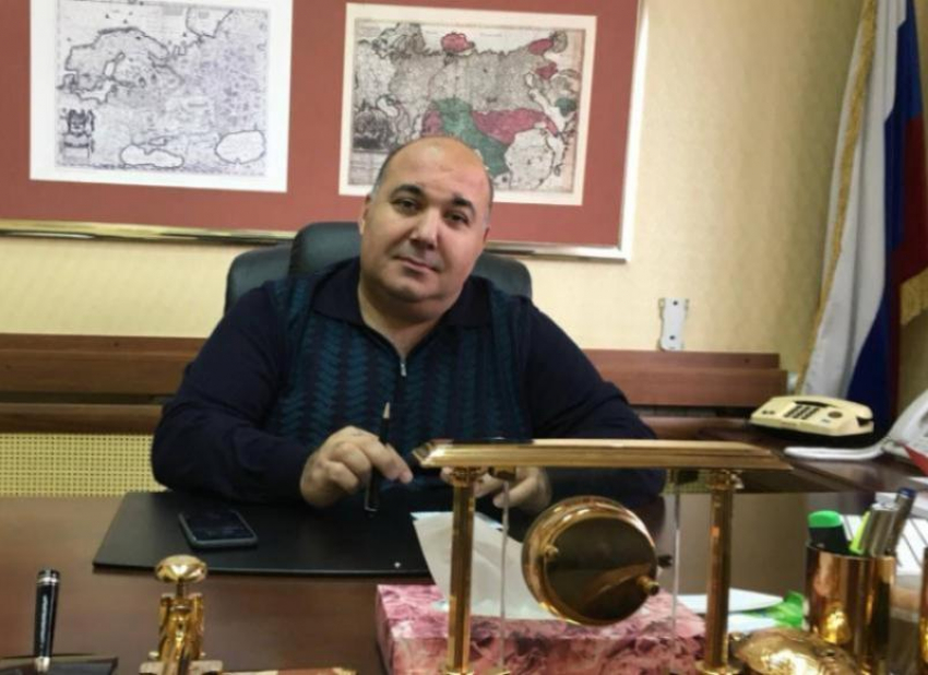 Уехавшего за границу экс-депутата из Сочи объявили в розыск за изнасилование