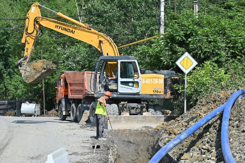 «Реконструкция при условии выделения финансирования»: власти сообщили о ситуации с аварийным мостом в Сочи