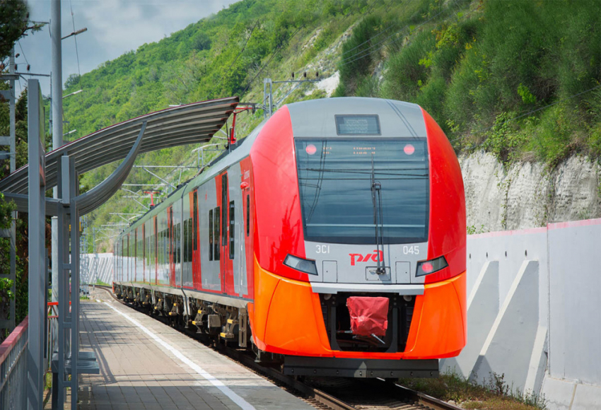 Пассажиры поездов до конца мая едут в Сочи со скидкой