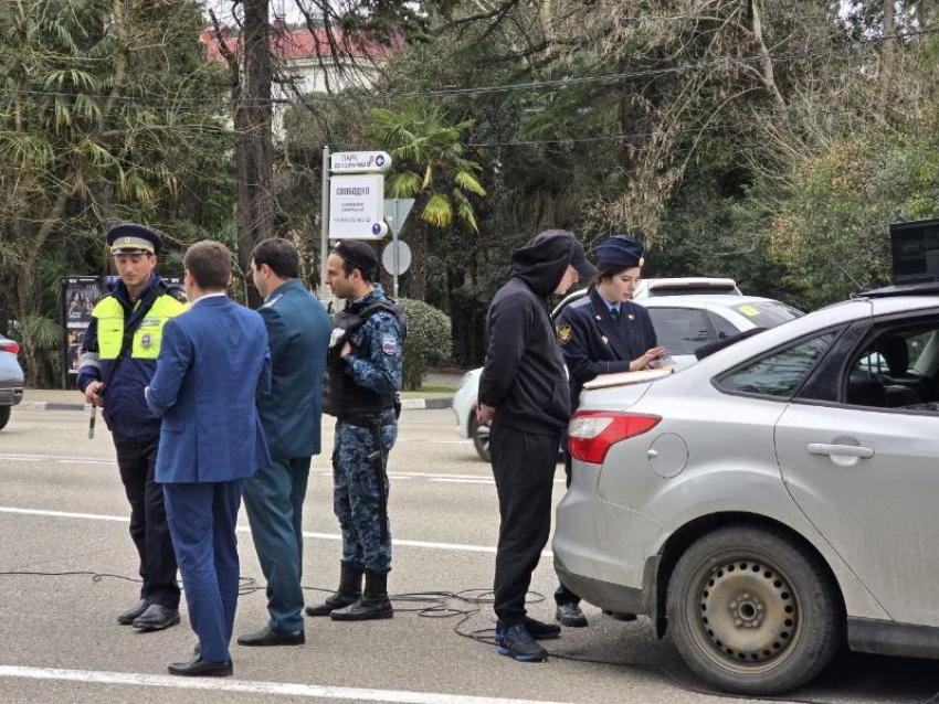 2 миллиона рублей долга выявили у водителей Сочи, которых поймали с помощью АПК «Дорожный пристав»