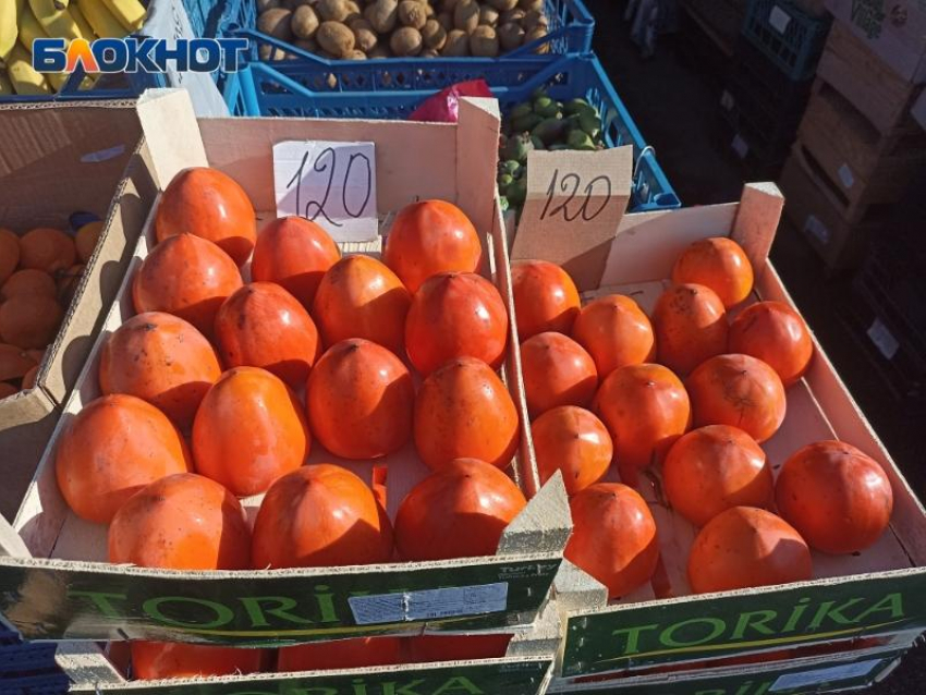 100 тонн хурмы и фейхоа собрали в Сочи