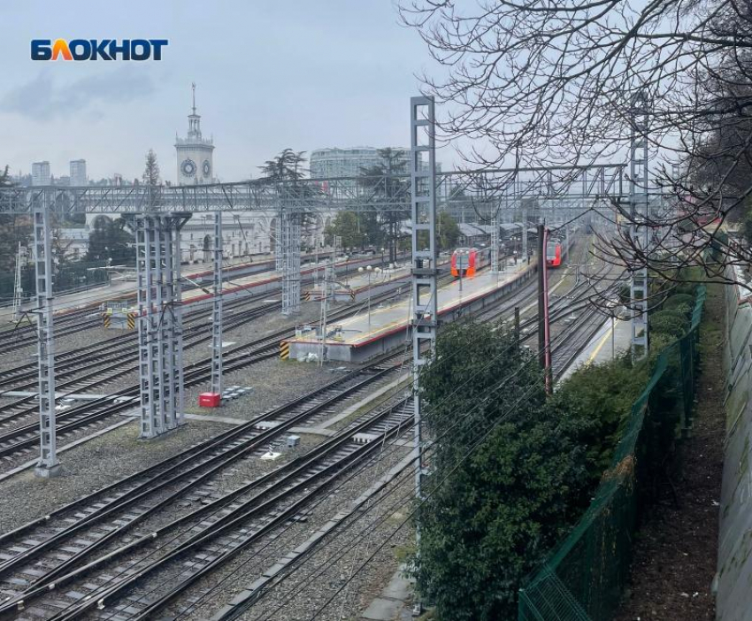  Из-за  работ по укреплению земляного полотна отменят часть электричек из Сочи