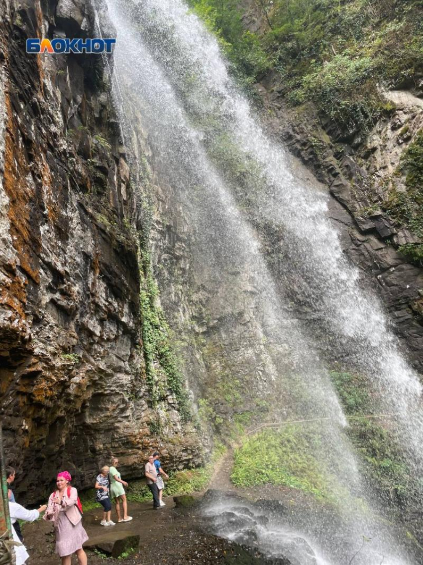 Турист из России погиб в Абхазии у водопада