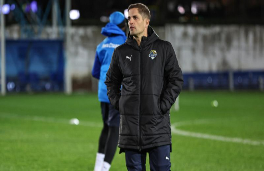 Бывший тренер ФК «Сочи», который стал худшим в РПЛ,  работал с помощью ChatGPT 