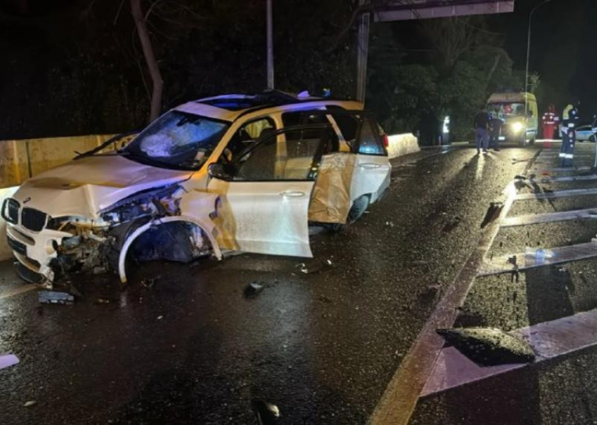 20-летний парень погиб в Сочи в ночной аварии