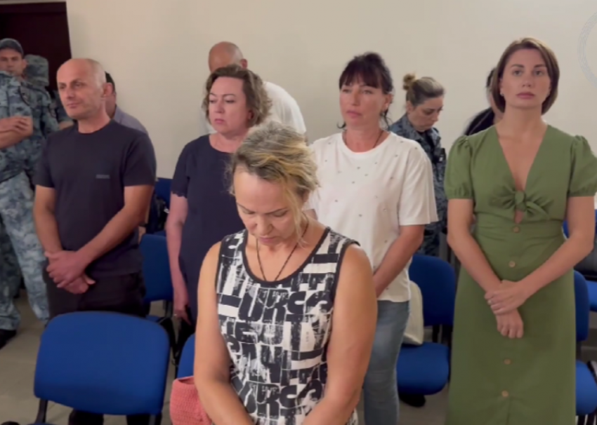  В Сочи осудили членов ОПГ, организовавших незаконную миграцию 60 иностранцев