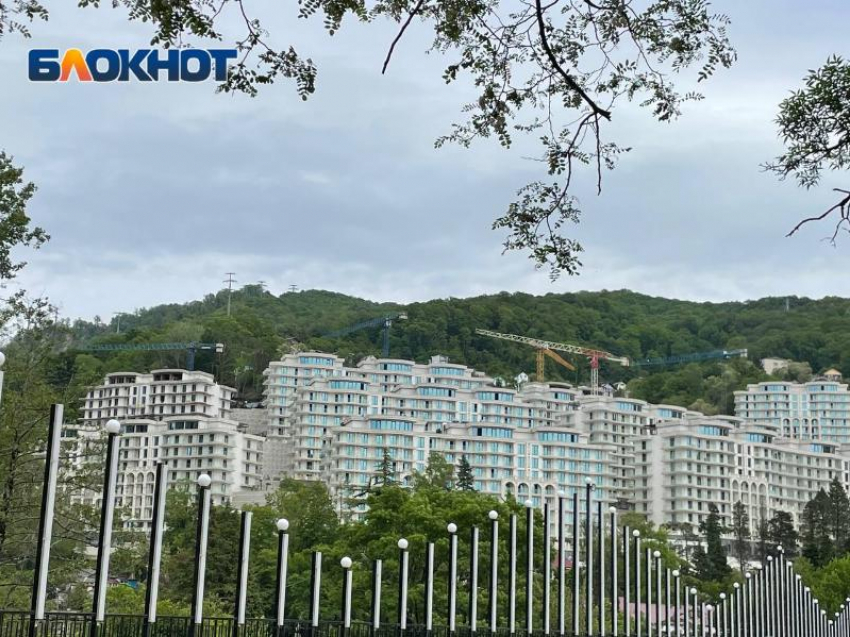 В Сочи становится все больше квартир, которые продаются от 100 миллионов рублей