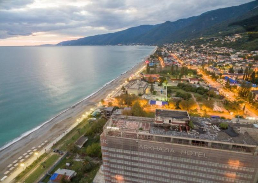 Абхазия заняла лидирующую позицию по туристическому потоку за летний период 