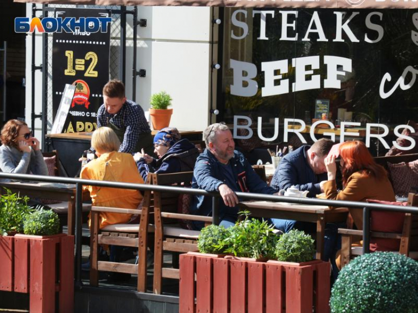 Серьезный кадровый дефицит возник на рынке общепита в Сочи