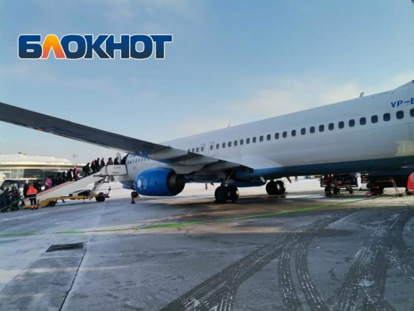 Самолет из Сочи прервал полет из-за больного пассажира