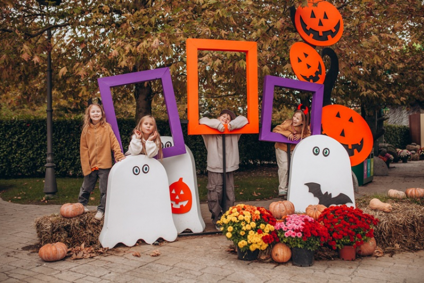 7700 тыкв задействуют в оформлении Сочи Парка ко Дню рождения Бабы Яги