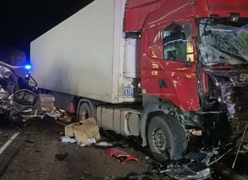 38-летний водитель «Газели» погиб на трассе Джубга — Сочи