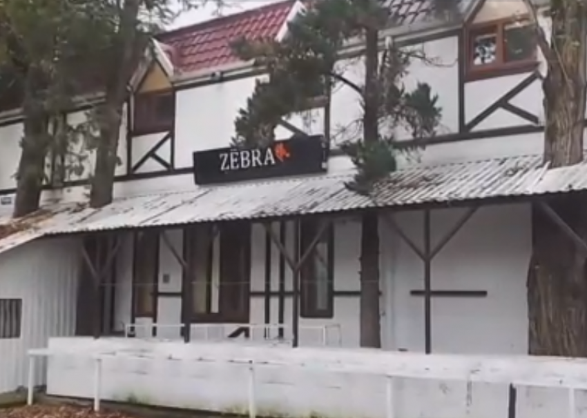 Хостел Сочи отключили от канализации из-за долгов