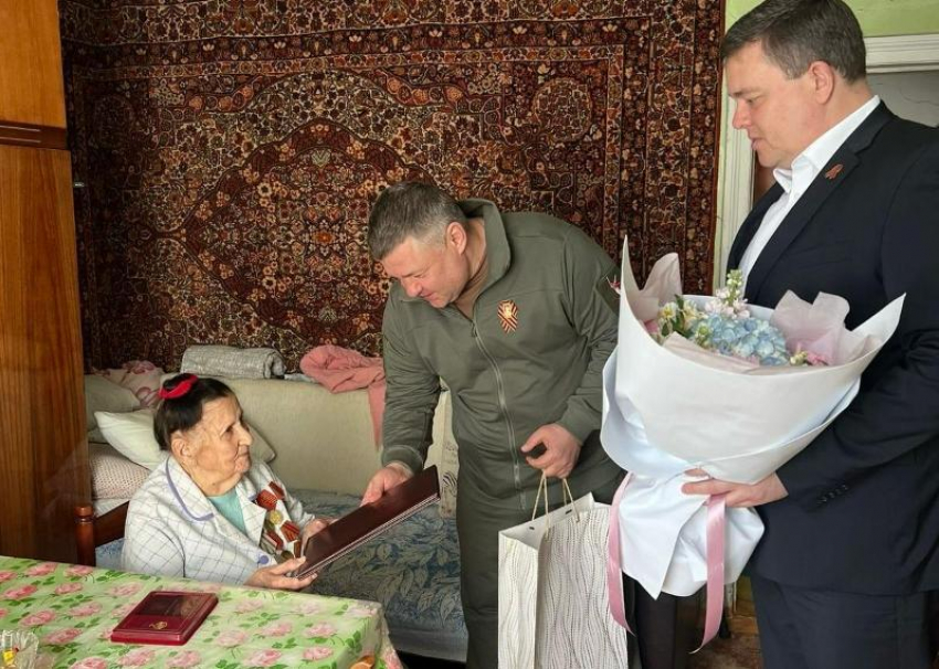  Звание «Почетный гражданин» получила ветеран ВОВ, 35 лет проработавшая медиком в Сочи