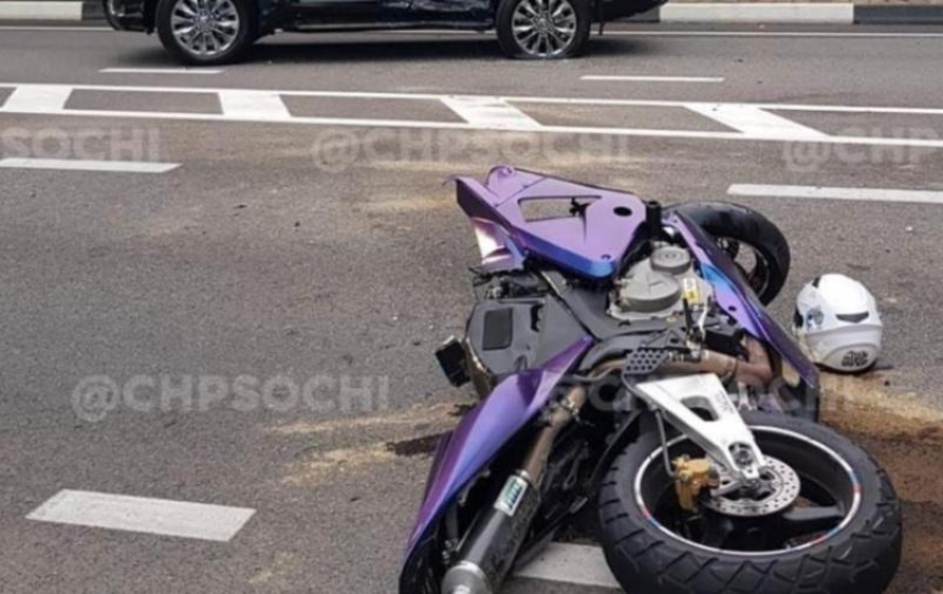 Мотоциклист разбился насмерть в Сочи