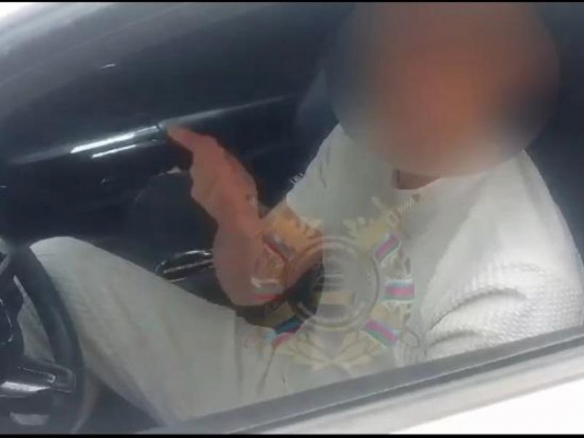 В Сочи водитель без прав сообщил полицейским, что его «час стоит 5 грамм золота"
