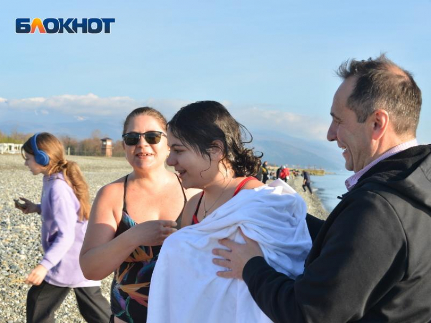 Дети младше 14 лет не смогут попасть в Абхазию без загранпаспорта