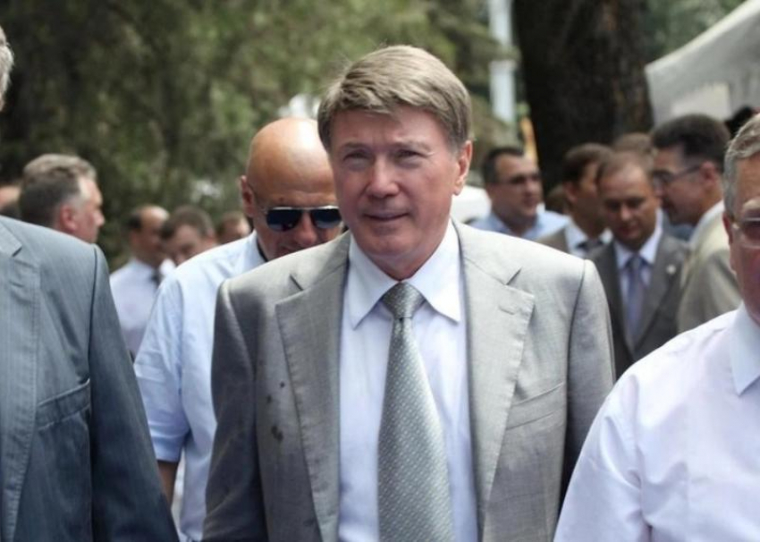 Суд в Сочи прекратил уголовное преследование сожительницы экс-председателя краевого суда Чернова