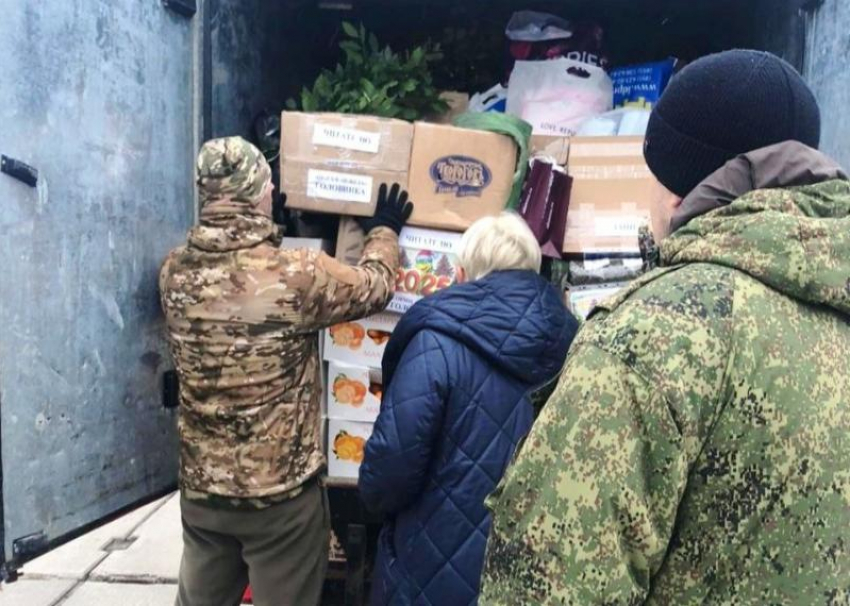 Новогодний гуманитарный груз доставили из Сочи бойцам в зону СВО 