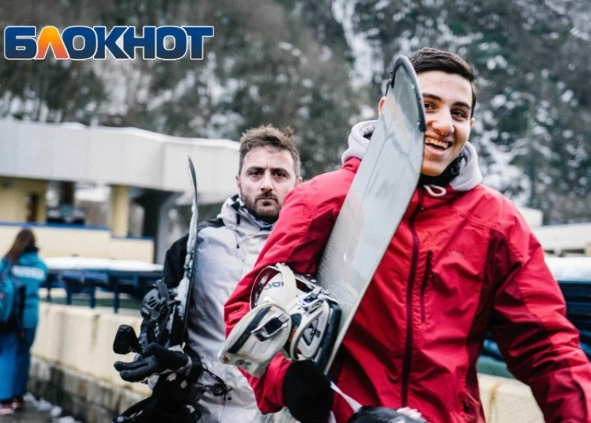В горах Сочи прошел заключительный этап Кубка России по сноуборду 