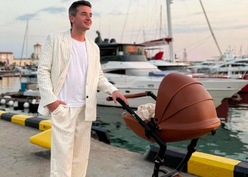 Актер Иван Стебунов приехал с 2-месячным ребенком на отдых в Сочи